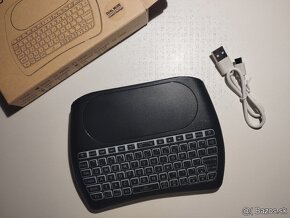 Multimediálny diaľkový ovládač s klávesnicou a touchpad D8 - 4