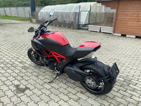 Ducati Diavel Carbon - 4