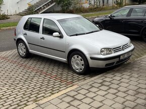 Volkswagen Golf 1.6 77 kW Klima 1. majitel - 4