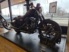 Harley-Davidson Sportster Iron 883 - 4