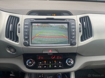 Kia Sportage 2.0 CRDi – luxusna, plna vybava - 4