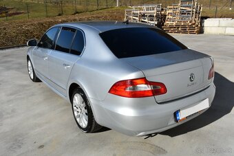 Škoda Superb 2.0 TDI CR 140k Elegance SR nájazd 188tis km - 4