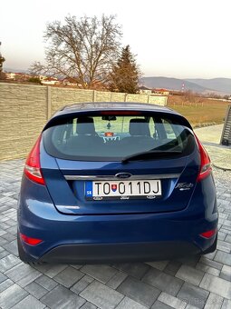 Ford Fiesta 1.4 16v Benzín Hatchback - 4