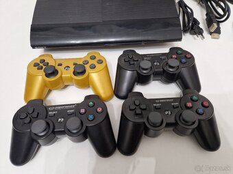 PS3 Super Slim 500GB + 4 ovládače a 77 hier (mega zbierka) - 4