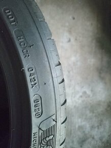 225/40 R18 Michelin - 4