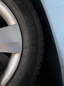 Predám obuté ALU 205/55R16 zima, 5x112 Octavia - 4