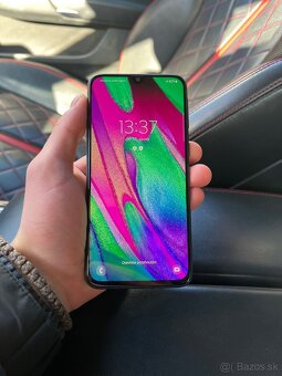 Samsung galaxy A40 - 4