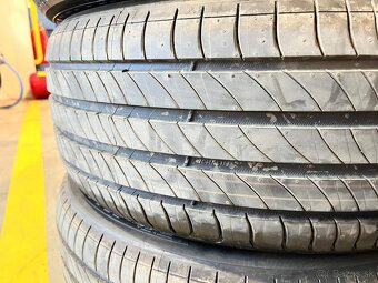 Predám nové pneu Michelin Primacy 4 235/45 R20 100V - 4