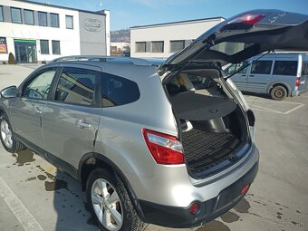 Nissan Qashqai+2 - 4