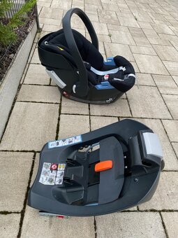 Predam autosedacku Cybex Aton 5 + zakladnu Isofix - 4