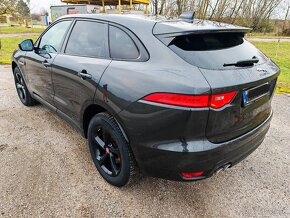 Jaguar F-Pace - 4