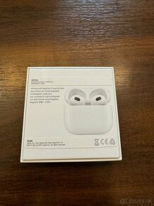 Apple AirPods (3. generácie) s nabíjacím puzdrom Magsafe - 4