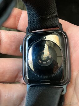 Apple Watch 4 44mm - 4