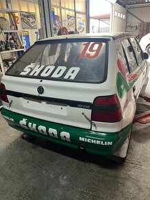 ŠKODA FELICIA KIT REPLICA - 4