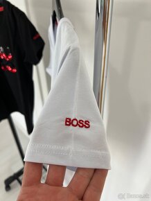 HugoBoss dámske tričko - 4