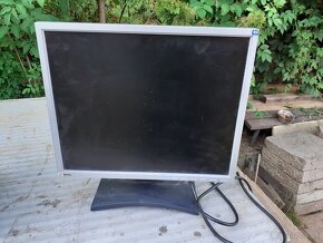 LCD monitor - 4