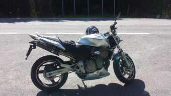 Honda hornet - 4