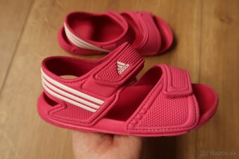 Letné dievčenské sandálky ADIDAS č. 30 - TOP STAV - 4