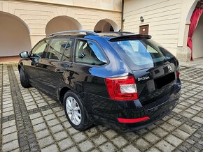 Škoda Octavia Combi 3 1.6 TDI M5 Ambition Navi DVD R16 Orig. - 4