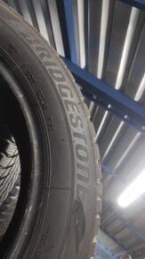 Bridgestone 215/55r17 zimné - 4