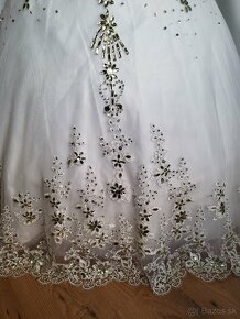 Svadobné šaty s vlečkou SZ2 bohato zdobené, pás do 87 cm - 4