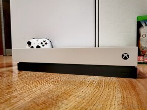 Xbox One X 1TB Robot White - 4