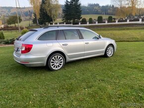 Skoda Superb 2.0tdi,dsg,cuvak,el. kufor,serviska,new rozvody - 4