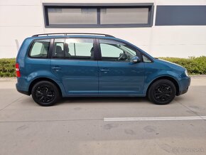 Volkswagen Touran 2.0 TDI DSG - 4