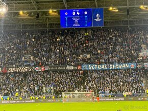 ŠK SLOVAN BRATISLAVA - DINAMO ZÁHREB , AC MILÁNO , STUTTGART - 4