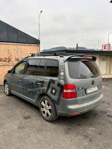 Volkswagen Touran - 4