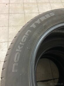 NOKIAN WR SNOWPROOF  225/55 R17 - 4