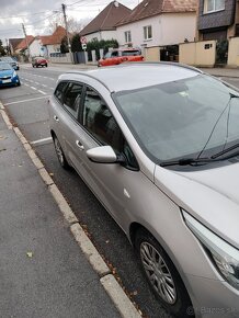 Predám Kia Ceed sportwagon 1,6 benzín. Prvý majiteľ - 4