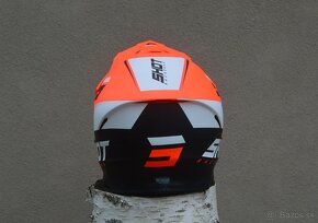 prilba helma oranžová fluo biela shot - 4
