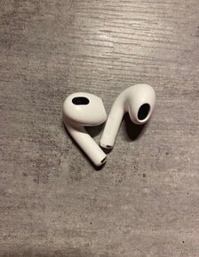 AirPods 3 - 4