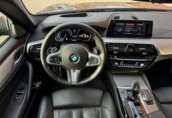 BMW Rad5 M550I Xdrive 4.4l V8 Biturbo 462 PS - 4