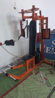 Legpress, biceps (scot lavica), Stroj na prsia(bench stroj) - 4