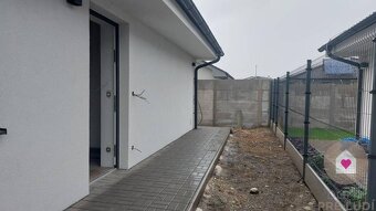 RODINNÝ DOM s 2 kúpeľňami v štádiu ŠTANDARD- ÚP 136 m2, poze - 4