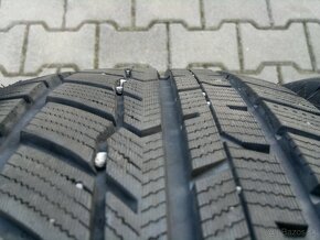 Zimne pneu. Austone 225/50 r17 - 4