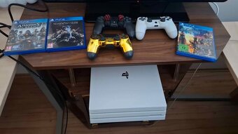 Playstation 4 pro 1TB biela (PS4) - 4