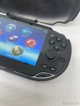 PS VITA PCH-1004 -OLED displej - 4