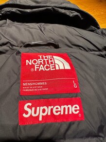 Supreme x The North Face Nuptse Studded - 4