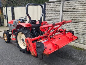 Predam traktor Yanmar RS24 s rotavatorom - 4