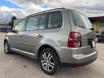 VOLKSWAGEN TOURAN 1,9TDi 77kW BXE 7 MIEST dovoz FR - 4