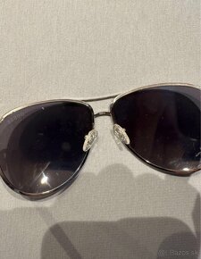 GUESS slnečné  okuliare aj s originálnym krytom - 4
