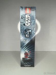 LEGO® Star Wars 75379 R2-D2™ - 4