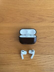 Predam Apple Airpods Pro 1. generacia - 4