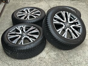 TOYOTA YARIS CROSS 5X114,3 R17 7J ET50 - 4