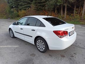 Chevrolet Cruze 1.6 benzín v TOP stave - 4