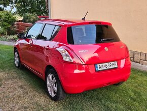 Suzuki Swift - 4