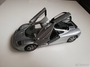 1:18 McLaren F1  Maisto - 4